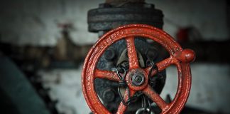 A Gazprom az ukrán tranzitgáz-szerződések felbontásával fenyeget