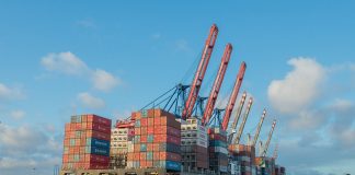 Washington elhalasztja a kínai importárukra kivetett védővámok emelését