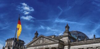 Jelentősen csökkentették idei árbevétel-előrejelzésüket a német iparvállalatok az ukrajnai háború miatt