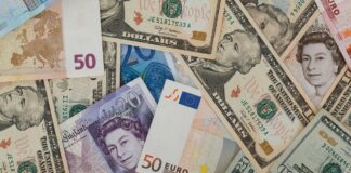 Az IMF javított az idei, de rontott a jövő évi előrejelzésén